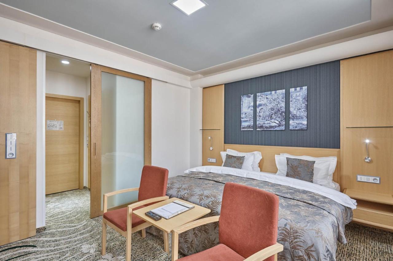 Spa Hotel Iris Karlovy Vary Eksteriør bilde