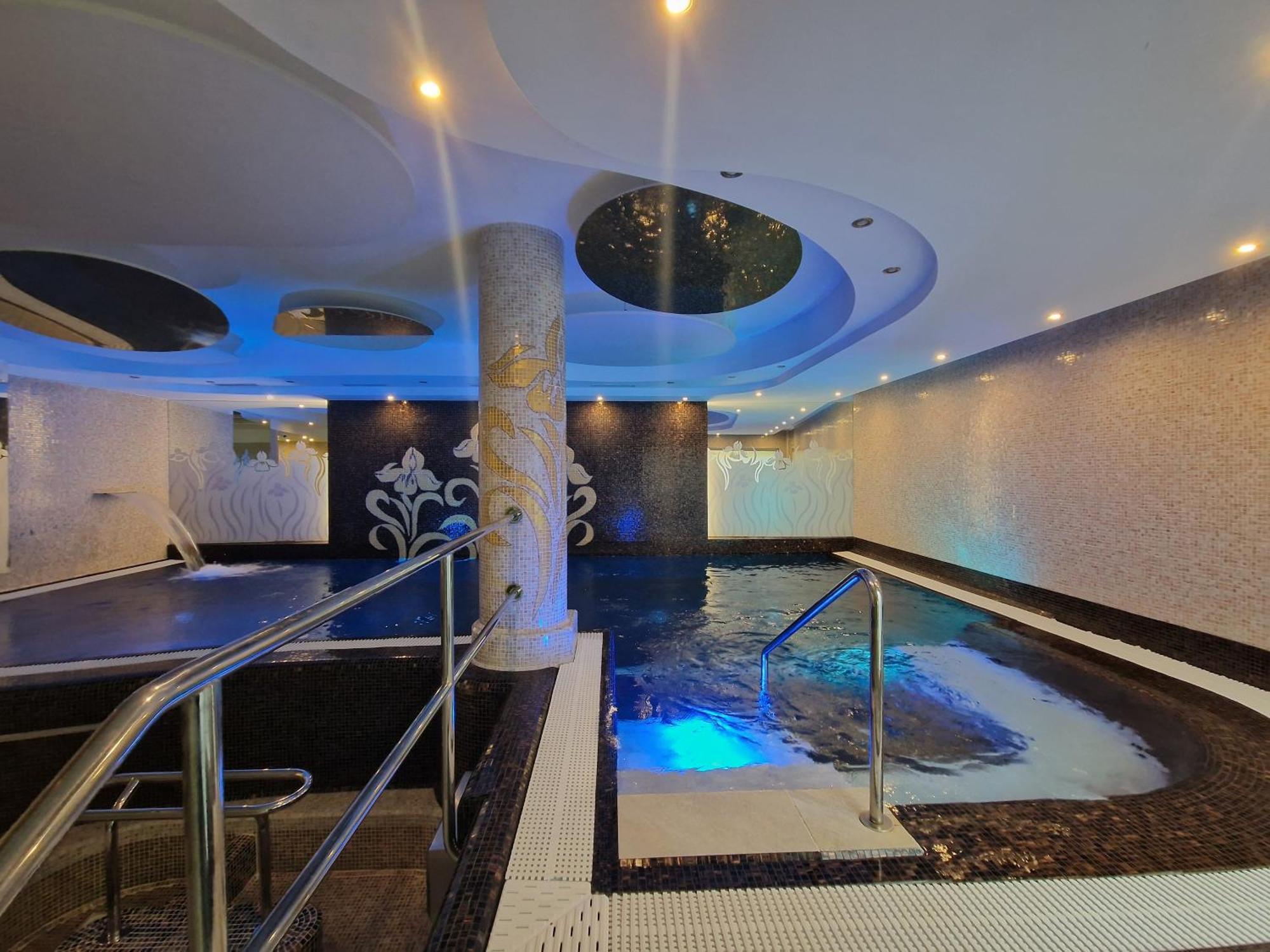 Spa Hotel Iris Karlovy Vary Eksteriør bilde