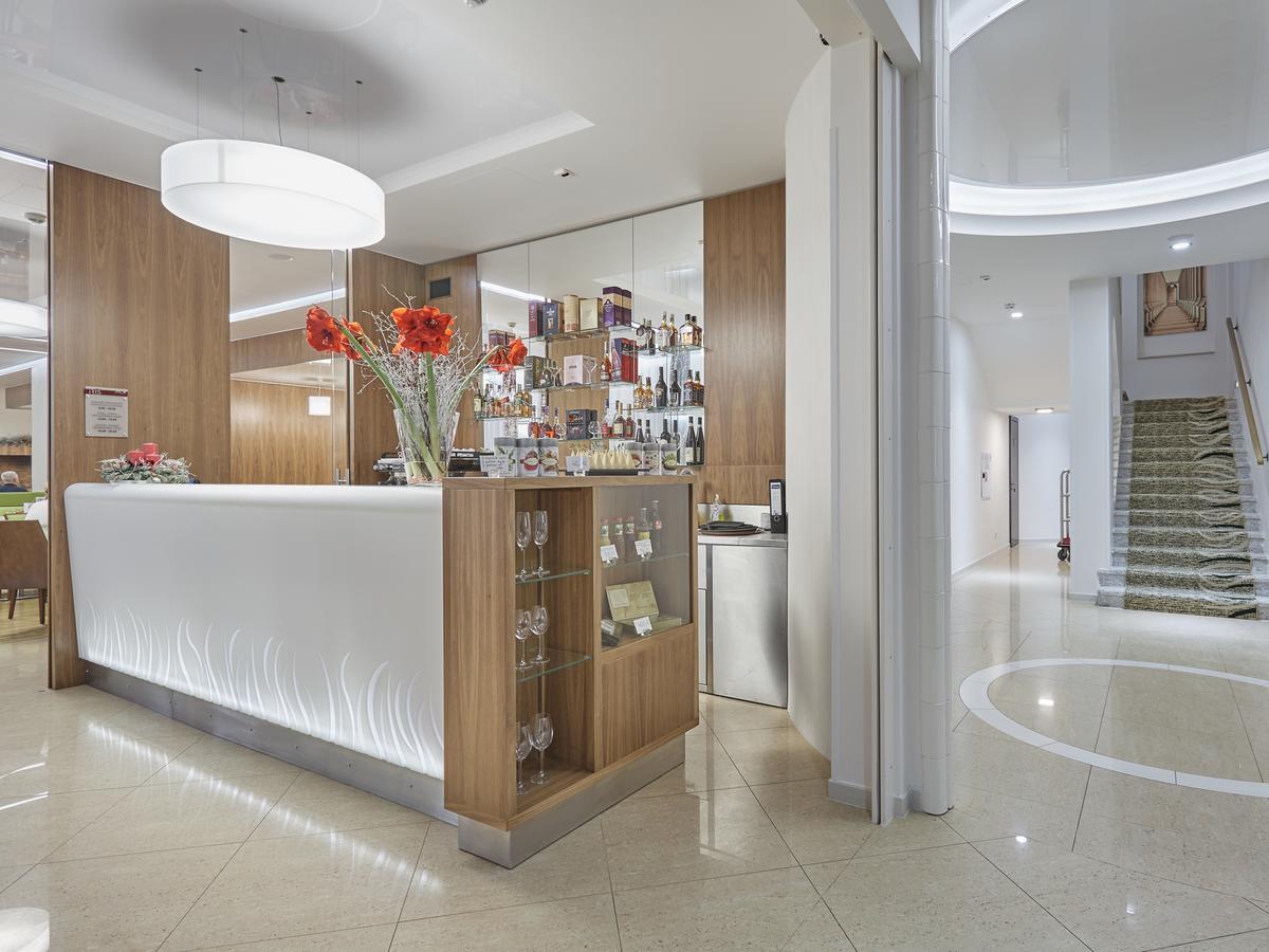 Spa Hotel Iris Karlovy Vary Eksteriør bilde