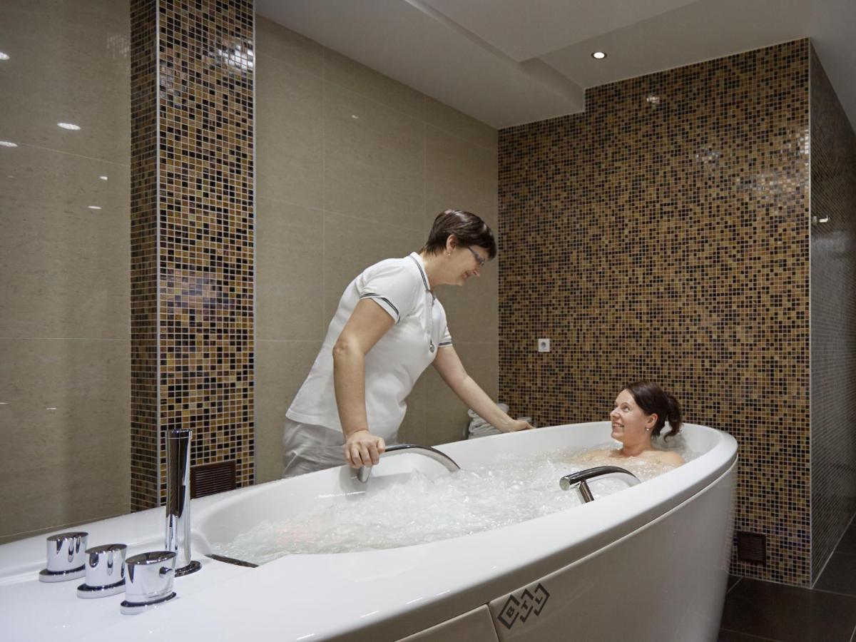 Spa Hotel Iris Karlovy Vary Eksteriør bilde